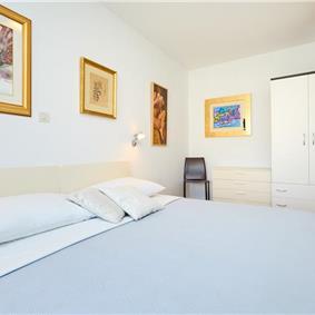 3 bedroom apartment with sea views in Dubrovnik, sleeps 6